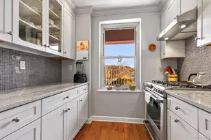 565 Broadway, Hastings on Hudson, NY 10706 - Photo 11