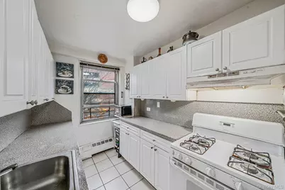 61-25 97 Street #2B, Rego Park, NY 11374 - Photo 9