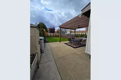 15724 86th Street, Howard Beach, NY 11414 - Photo 23