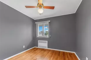 2 Deer Path Ln, Syosset, NY 11791 - Photo 5