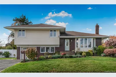 2 Deer Path Lane, Syosset, NY 11791 - Photo 1