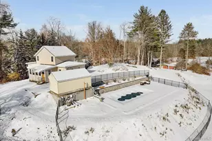 104 S Quaker Ln, Hyde Park, NY 12538 - Photo 3