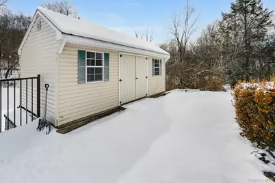 104 S Quaker Lane, Hyde Park, NY 12538 - Photo 31