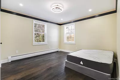 104 S Quaker Lane, Hyde Park, NY 12538 - Photo 19