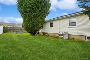 331 N Michigan Ave, Massapequa, NY 11758 - Photo 33