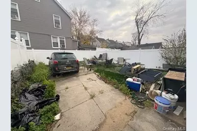 19144 113th Road, Saint Albans, NY 11412 - Photo 31