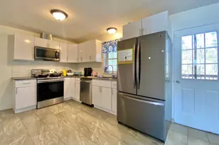 7 Penny Ln, Newburgh, NY 12550 - Photo 9