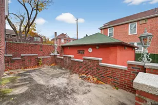 2300 Gunther Ave, Bronx, NY 10469 - Photo 27