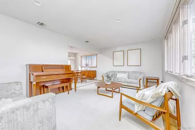 11 Fleetwood Avenue, Chestnut Ridge, NY 10977 - Photo 3