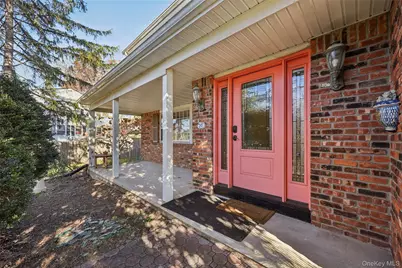 37 Minuteman Circle, Orangeburg, NY 10962 - Photo 3