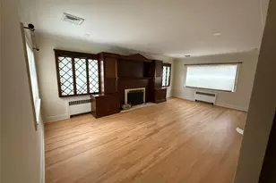 66 Rose Ave, Patchogue, NY 11772 - Photo 9