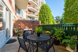 100 Hilton Ave, Garden City, NY 11530 - Photo 21