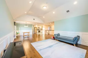 45-15 Browvale Ln, Little Neck, NY 11362 - Photo 11