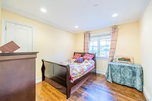 45-15 Browvale Ln, Little Neck, NY 11362 - Photo 5