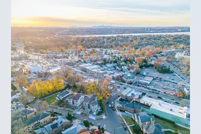 4515 Browvale Lane, Little Neck, NY 11362 - Photo 17