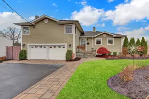 23 Biltmore Blvd, Massapequa, NY 11758 - Photo 3