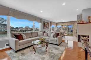 23 Biltmore Blvd, Massapequa, NY 11758 - Photo 7