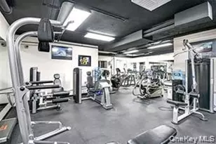 100 Diplomat Dr, Mount Kisco, NY 10549 - Photo 31