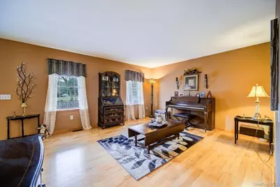 51 Mina Drive, Wappingers Falls, NY 12590 - Photo 5