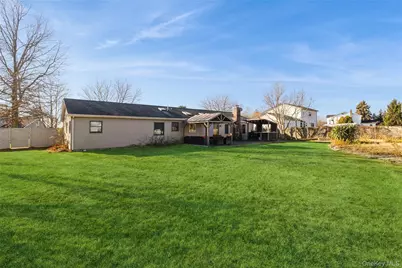 68 Oleeta Road, Mount Sinai, NY 11766 - Photo 17