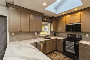 68 Oleeta Rd, Mount Sinai, NY 11766 - Photo 5