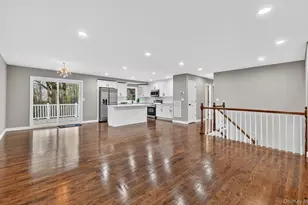 27 Claire Ln, Sayville, NY 11782 - Photo 3