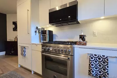 148-09 Northern Boulevard #2O, Flushing, NY 11354 - Photo 13