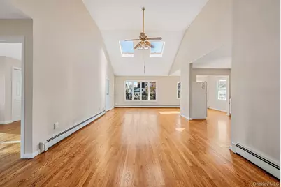 38 Berger Avenue, Amityville, NY 11701 - Photo 11