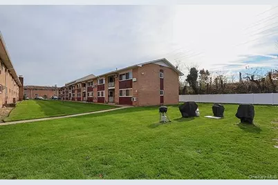 400 Fulton Street #14C, Farmingdale, NY 11735 - Photo 23