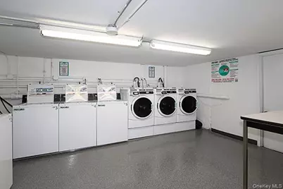 400 Fulton Street #14C, Farmingdale, NY 11735 - Photo 15