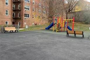 76 Dehaven Dr, Yonkers, NY 10703 - Photo 37