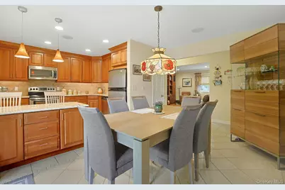 9 Somerset Drive #11F, Suffern, NY 10901 - Photo 11