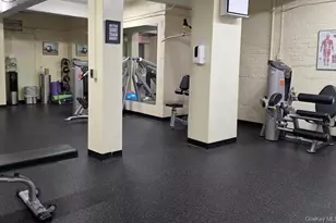 84-01 Main St, Briarwood, NY 11435 - Photo 7