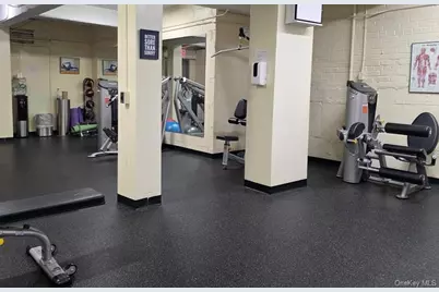 84-01 Main Street #207, Briarwood, NY 11435 - Photo 3