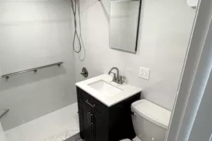 62 Elissa Ln, Yonkers, NY 10710 - Photo 9