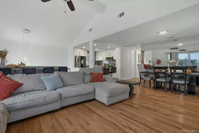 766 Guy Lombardo Avenue, Freeport, NY 11520 - Photo 15