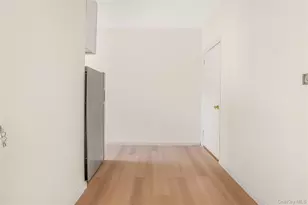 140 E 95th St, New York, NY 10128 - Photo 7