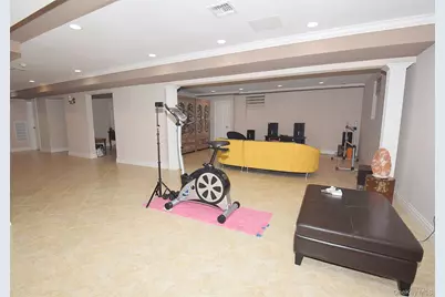 35 Meadow Woods Road, Great Neck, NY 11020 - Photo 35