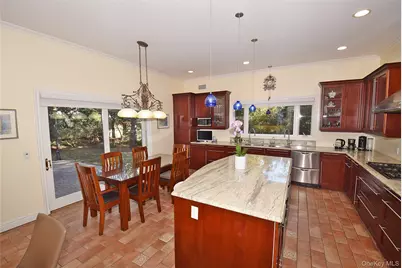 35 Meadow Woods Road, Great Neck, NY 11020 - Photo 13