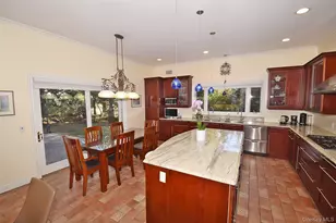 35 Meadow Woods Rd, Great Neck, NY 11020 - Photo 13