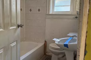 142-06 116th Ave, Jamaica, NY 11436 - Photo 27