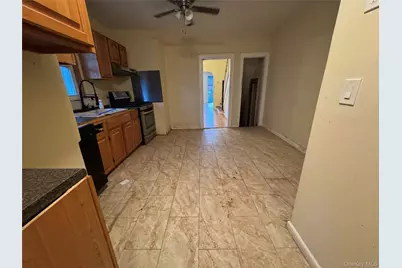 142-06 116th Avenue, Jamaica, NY 11436 - Photo 11