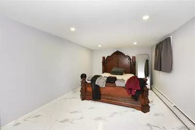 113 Stewart Avenue, Hempstead, NY 11550 - Photo 25