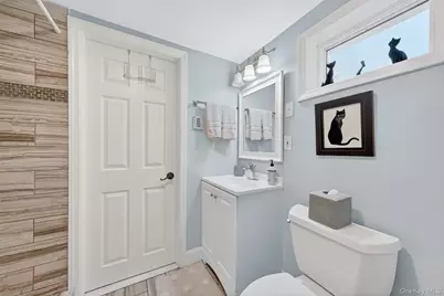 550 Beach Road, Mahopac, NY 10541 - Photo 23