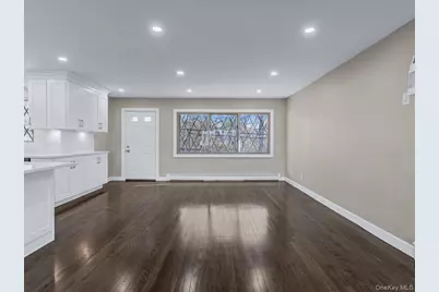 3167 Morgan Drive, Wantagh, NY 11793 - Photo 5