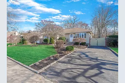 3167 Morgan Drive, Wantagh, NY 11793 - Photo 1