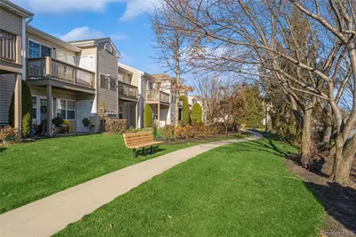 1207 Willow Lane, Valley Stream, NY 11580 - Photo 9