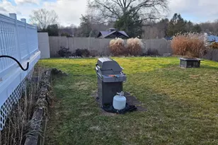 28 Cardinal Dr, Poughkeepsie, NY 12601 - Photo 5