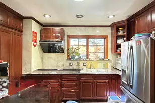 111-20 14th Rd, College Point, NY 11356 - Photo 5