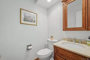 56 Pond View Ct, Ossining, NY 10562 - Photo 15
